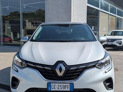Usata Renault Captur Intens 160 CV (117 kW) 2021 Bianco SUV