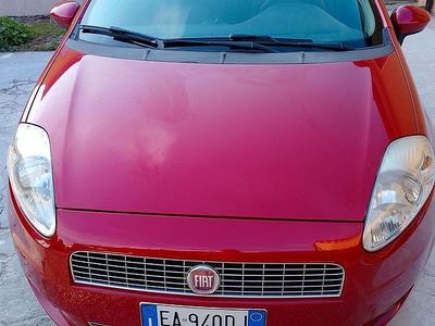 Usata Fiat Grande Punto 2010 Rosso Utilitaria