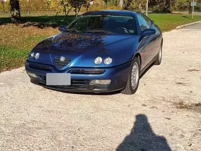 Usata Alfa Romeo GTV 150 CV (110 kW) 1997 Blu Coupé