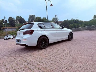 Usata BMW 116 Sport Line 116 CV (85 kW) 2018 Bianco Utilitaria