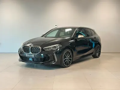 Usata BMW M135 Shadowline 306 CV (225 kW) 2024 Nero Utilitaria