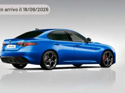 Nuova Alfa Romeo Giulia Veloce 160 CV (117 kW) 2025 Argento Berlina