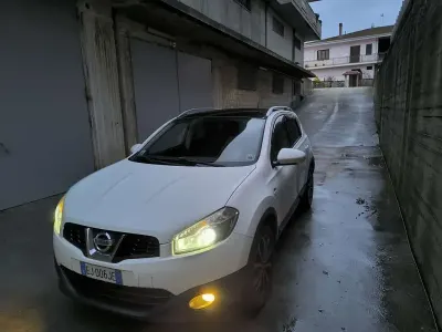 Usata Nissan Qashqai N-TEC 110 CV (80 kW) 2011 SUV