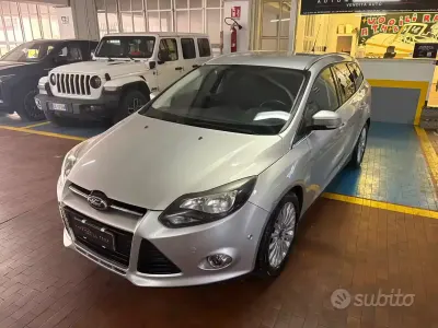 Usata Ford Focus Titanium 125 CV (91 kW) 2013 Grigio Station wagon