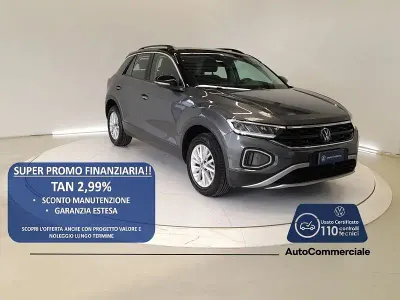 Usata VW T-Roc Life 150 CV (110 kW) 2024 Grigio scuro SUV