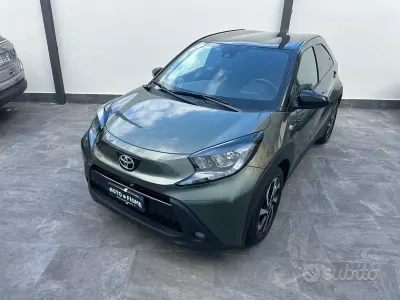 Gebraucht Toyota Aygo X Lounge 72 PS (52 kW) 2023 Grün SUV