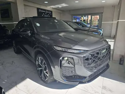 Nuova Audi Q3 Sportback S-Line 150 CV (110 kW) 2026 Nero mythos metallizzato SUV