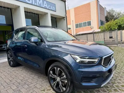Usata Volvo XC40 Inscription 129 CV (94 kW) 2022 Blu/azzurro SUV