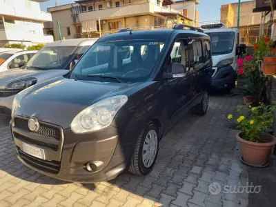 Usata Fiat Doblò Dynamic 135 CV (99 kW) 2010 Nero Monovolume