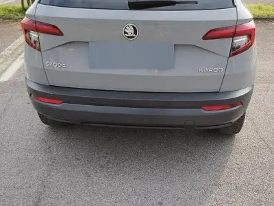 Käytetty Skoda Karoq 116 HP (85 kW) 2018 Vihreä Katumaasturi