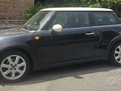 Usata Mini Cooper D 109 CV (80 kW) 2008 Bluazzurro Utilitaria