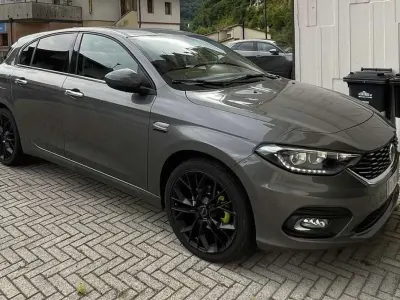 Usata Fiat Tipo Lounge 120 CV (88 kW) 2017 Berlina
