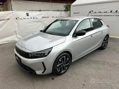 Używany Opel Corsa Edition 101 KM (74 kW) 2025 Szary Hatchback