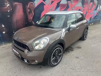 Usata Mini Countryman 143 CV (105 kW) 2014 Marrone SUV
