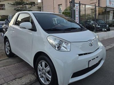 Usata Toyota iQ 68 CV (50 kW) 2010 Bianco Utilitaria