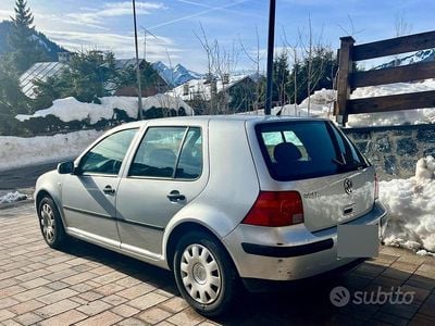 Usata VW Golf IV 75 CV (55 kW) 2000 Grigio Berlina