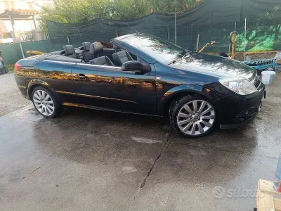 Occasion Opel Astra Cabriolet Cosmo 150 PK (110 kW) 2008 Zwart Cabriolet