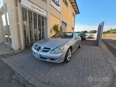 Usata Mercedes SLK200 163 CV (119 kW) 2006 Grigio Cabrio