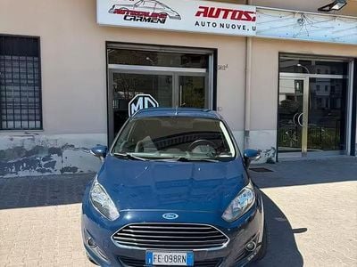 Usata Ford Fiesta Titanium 75 CV (55 kW) 2016 Blu Berlina