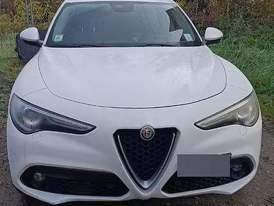 Usata Alfa Romeo Stelvio Executive 210 CV (154 kW) 2017 Bianco SUV