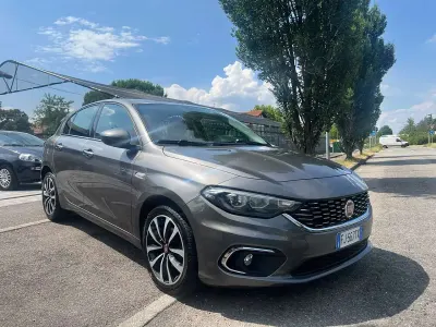 Usata Fiat Tipo Easy 120 CV (88 kW) 2017 Grigio Berlina