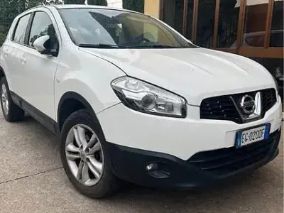 Usata Nissan Qashqai 130 CV (95 kW) 2011 Bianco SUV