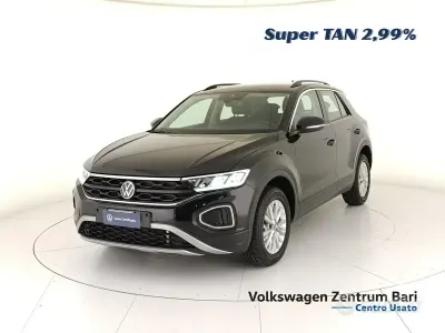 Usata VW T-Roc Life 150 CV (110 kW) 2025 Nero SUV
