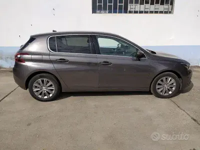 Usata Peugeot 308 Allure 130 CV (95 kW) 2021 Grigio Berlina
