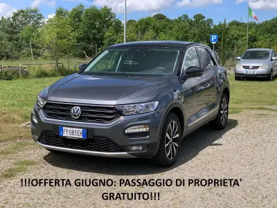 Usata VW T-Roc Style 116 CV (85 kW) 2019 Grigio SUV