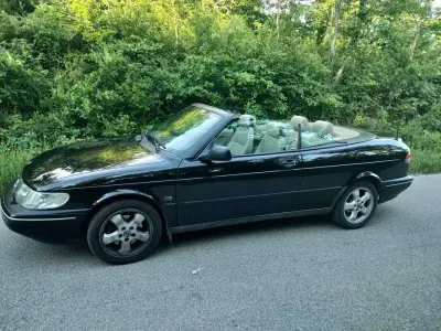 Usata Saab 900 Cabriolet 131 CV (96 kW) 1995 Nero Cabrio