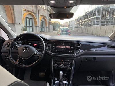 Begagnad VW T-Roc Advance 150 HK (110 kW) 2018 Grå SUV
