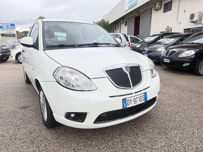 Usata Lancia Ypsilon Platinum 77 CV (56 kW) 2009 Bianco Utilitaria