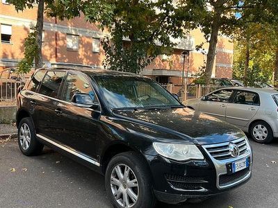 Usata VW Touareg 174 CV (127 kW) 2008 Nero SUV