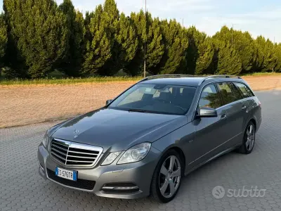 Usata Mercedes E250 Premium 204 CV (150 kW) 2013 Grigio Station wagon