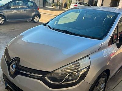 Usata Renault Clio IV 90 CV (66 kW) 2013 Grigio Berlina