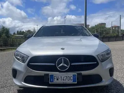 Begagnad Mercedes A180 Premium 116 HK (85 kW) 2019 Sedan