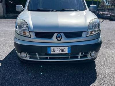 Usata Renault Kangoo 82 CV (60 kW) 2005 Grigio Monovolume
