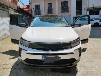 Usata Opel Grandland X GS Line 131 CV (96 kW) 2022 Bianco SUV