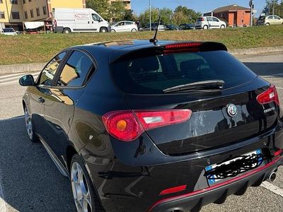 Usata Alfa Romeo Giulietta 150 CV (110 kW) 2018 Nero Utilitaria