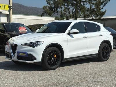 Usata Alfa Romeo Stelvio Tech Edition 210 CV (154 kW) 2019 Bianco SUV