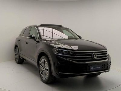 Usata VW Touareg Elegance 339 CV (249 kW) 2024 Nero SUV
