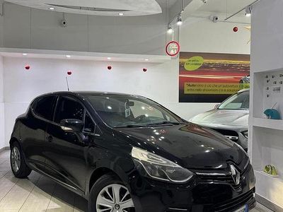 Nero Usata 2017 Renault Clio IV Zen Berlina | 6999 € (Buon prezzo)