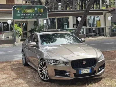Usata Jaguar XE R-Sport 241 CV (177 kW) 2015 Berlina