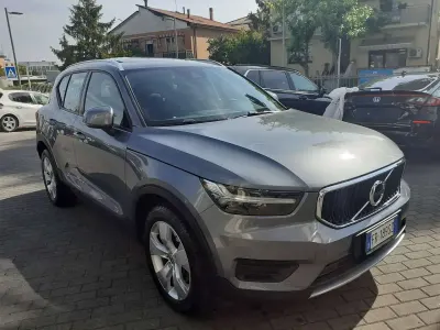 Usata Volvo XC40 Business Edition 190 CV (139 kW) 2018 Grigio SUV