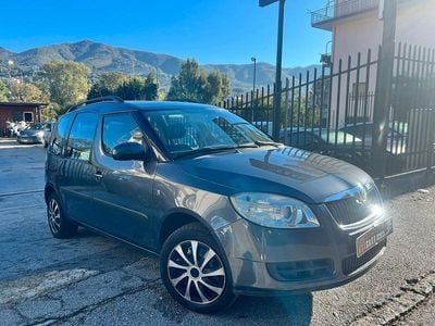 Usata Skoda Roomster Comfort 86 CV (63 kW) 2007 Grigio Monovolume