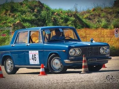 Usata Lancia Fulvia 87 CV (63 kW) 1970 Blu Berlina