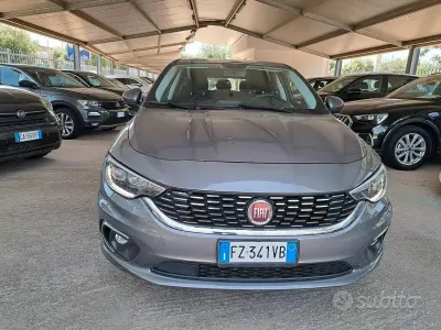 Usata Fiat Tipo Business 95 CV (69 kW) 2019 Grigio Berlina