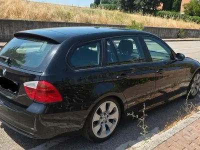 Usata BMW 318 143 CV (105 kW) 2007 Nero Station wagon