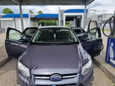 Usata Ford Focus Titanium 115 CV (84 kW) 2011 Nero Berlina