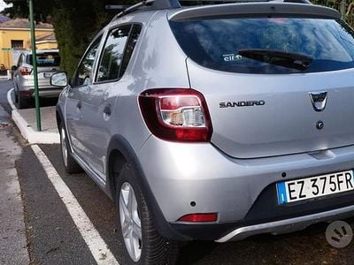 Usata Dacia Sandero 75 CV (55 kW) 2015 Grigio Berlina